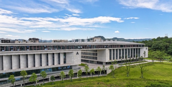 創(chuàng)新驅(qū)動(dòng)，數(shù)字賦能 區(qū)經(jīng)濟(jì)信息委軟件與信息服務(wù)產(chǎn)業(yè)發(fā)展探析